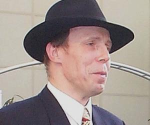 Gunther von Hagens Gunther von Hagens