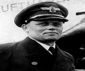 Hans Baur Hans Baur