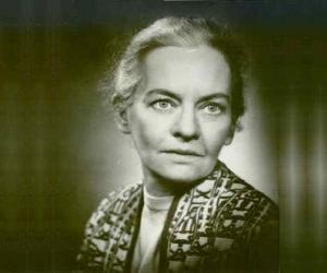 Harriette Simpson Arnow Harriette Simpson Arnow