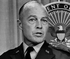 Harry Kinnard Harry Kinnard
