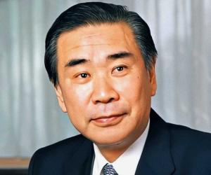 Tsutomu Hata Tsutomu Hata