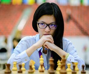 Hou Yifan