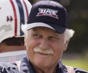 Howard Schnellenberger Howard Schnellenberger