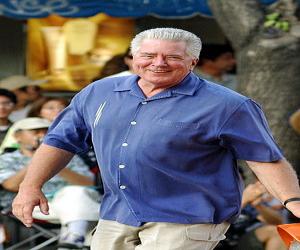 Huell Howser Huell Howser