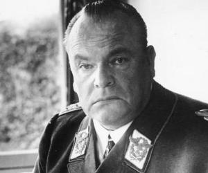 Hugo Sperrle Hugo Sperrle
