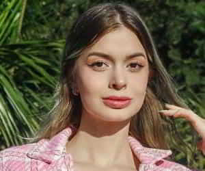 Isabela Machado Isabela Machado