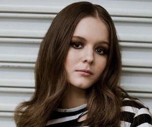 Izabela Vidovic Izabela Vidovic