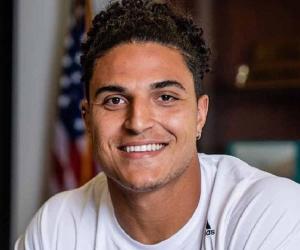 Jaelan Phillips Jaelan Phillips