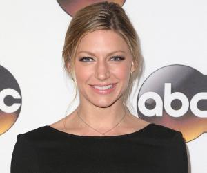 Jes Macallan Jes Macallan