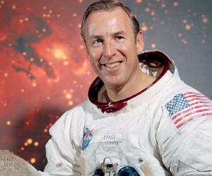 Jim Lovell