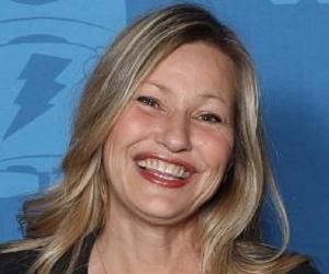 Joey Lauren Adams