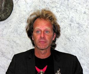 John Ajvide Lindqvist John Ajvide Lindqvist