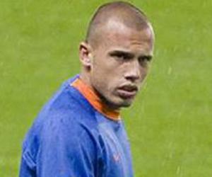 John Heitinga John Heitinga