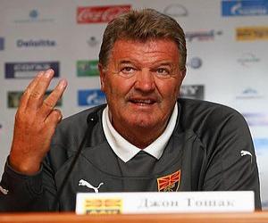 John Toshack John Toshack