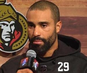 Johnny Oduya Johnny Oduya