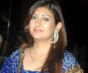 Juhi Parmar Juhi Parmar