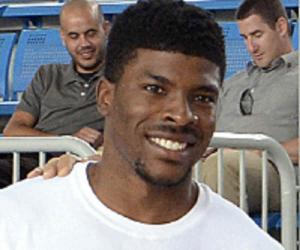 Kelenna Azubuike Kelenna Azubuike