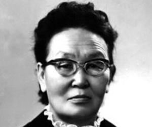 Khertek Anchimaa-Toka Khertek Anchimaa-Toka