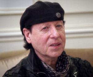 Klaus Meine