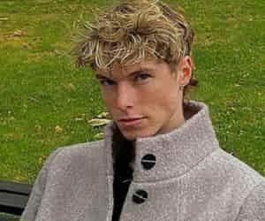 Lachlan Viney Lachlan Viney