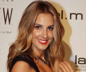 Laura Dundovic Laura Dundovic