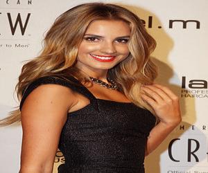 Laura Dundovic Laura Dundovic