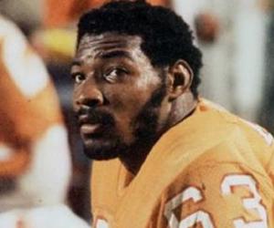 Lee Roy Selmon Lee Roy Selmon