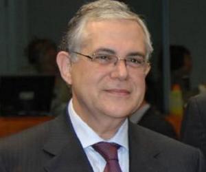 Lucas Papademos Lucas Papademos