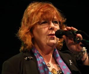 Maggie Reilly Maggie Reilly