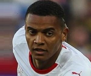 Manuel Akanji Manuel Akanji