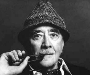 Manuel Mujica Láinez Manuel Mujica Láinez