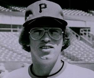 Mario Mendoza Mario Mendoza