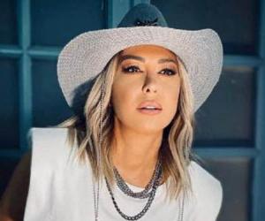 Melina Aslanidou Melina Aslanidou