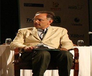 Michael Moritz Michael Moritz