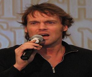 Michael Shanks Michael Shanks