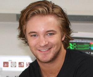 Michael Welch Michael Welch