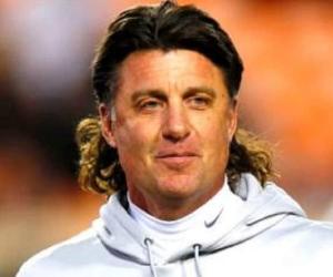 Mike Gundy Mike Gundy