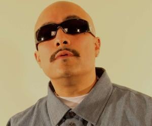 Mr. Capone-E Mr. Capone-E