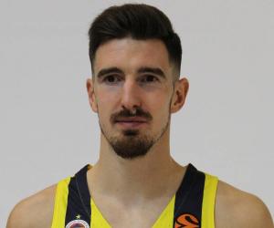 Nando de Colo Nando de Colo