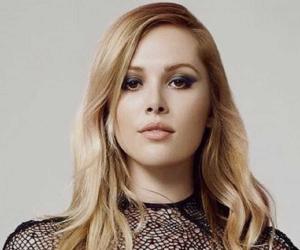 Natalie Hall Natalie Hall
