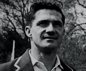 Neil Harvey Neil Harvey
