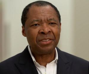 Okwui Enwezor Okwui Enwezor