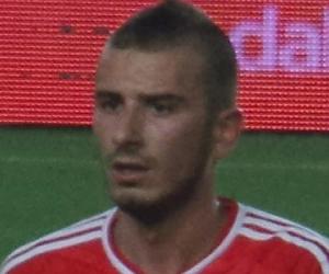 Oğuzhan Özyakup Oğuzhan Özyakup