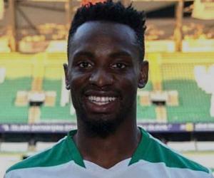 Paul-José M'Poku Paul-José M'Poku