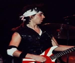 Pete Farndon Pete Farndon
