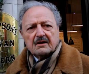 Peter Bowles Peter Bowles