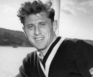 Petter Hugsted Petter Hugsted