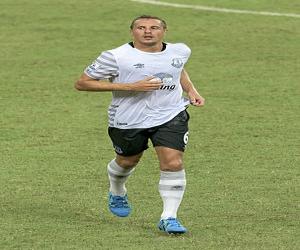 Phil Jagielka Phil Jagielka
