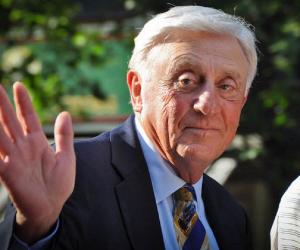 Phil Niekro Phil Niekro