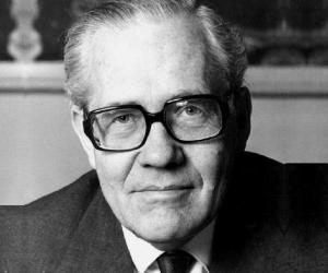 Poul Hartling Poul Hartling